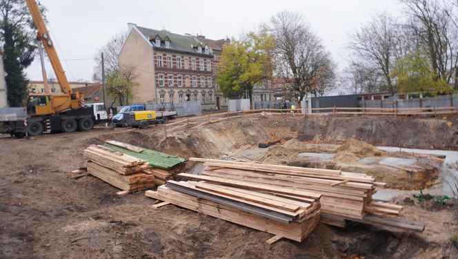 Postępują prace nad nowym apartamentowcem w centrum Olsztyna. Zobacz nowe zdjęcia