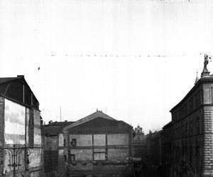 Feniks na Rynku Głównym. Plac budowy