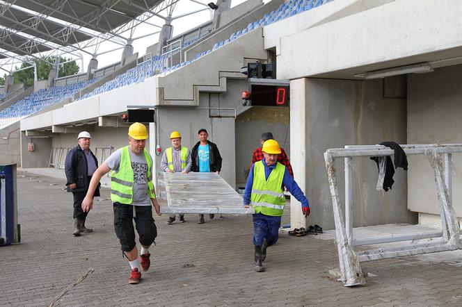 Trwają przygotowania do meczu inauguracyjnego