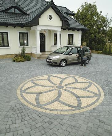 Podjazd do garażu. Sprawdź, czy kostka brukowa wytrzyma duże obciążenie