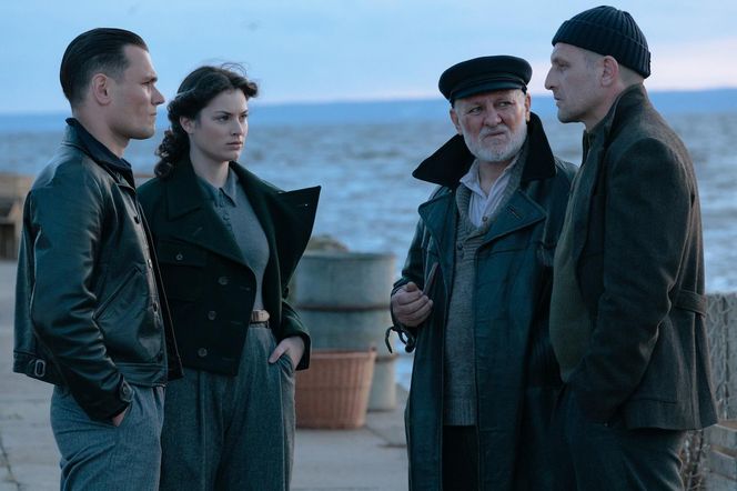 Zatoka szpiegów 2, odcinek 17: Johann sowieckim szpiegiem! Franz i Eva zastawią na niego pułapkę - ZDJĘCIA 