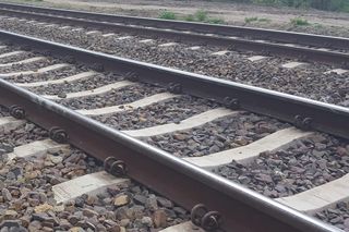 Tragedia w Lesznie. Pod kołami pociągu zginął mężczyzna