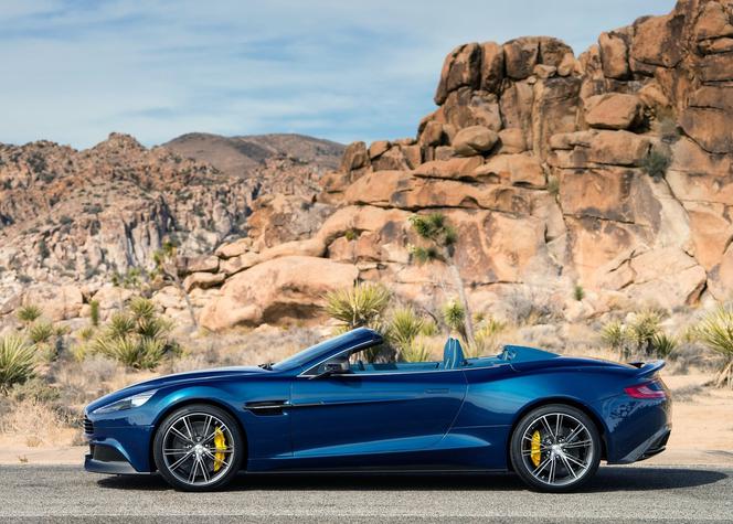 Aston Martin Vanquish Volante 2014