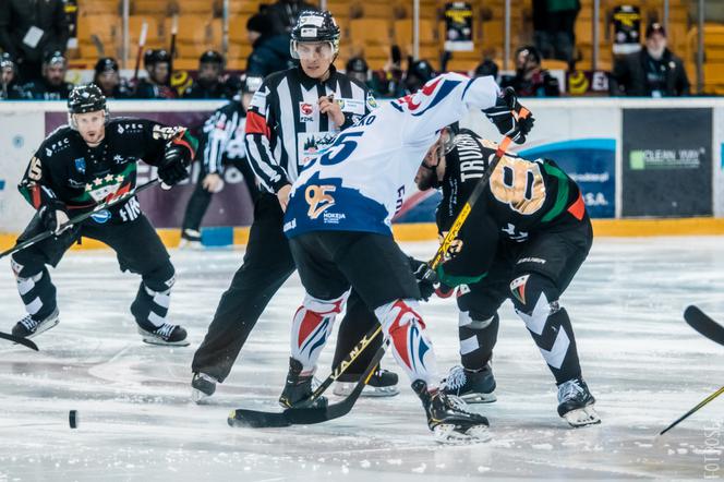 KH Energa Toruń prowadził, ale hokeiści GKS Tychy znów lepsi