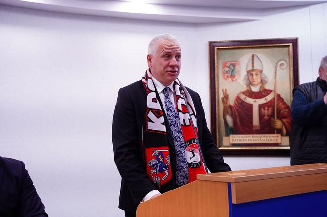 Siatkarze KPS-u z medalami na szyi, dziękowali kibicom za udany sezon