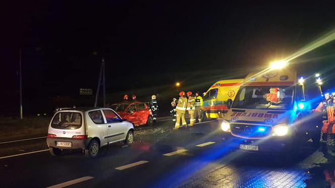 Wypadek na DK 25 w Chmielnikach! Cztery osoby trafiły do szpitala! [ZDJĘCIA]
