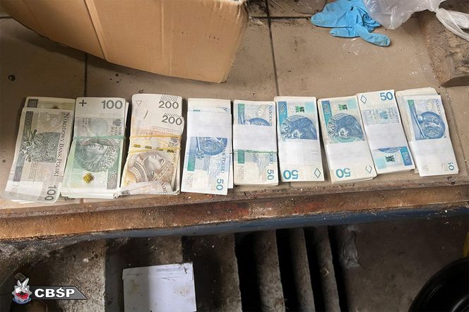 Akcja CBŚP w dwóch województwach. Zdjęcia z działań służb