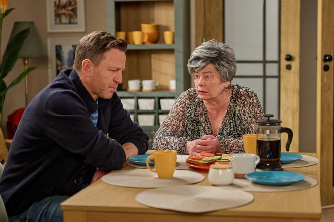 Na Wspólnej odc. 4036. Sabina Szulc (Małgorzata Duda-Kozera), Wojtek (Wojciech Błach)