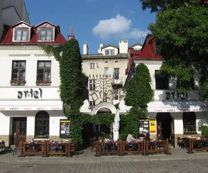 Restauracje chcą wieść prym na Kazimierzu. Mieszkańcy protestują. Obie grupy piszą do… Donalda Tuska 