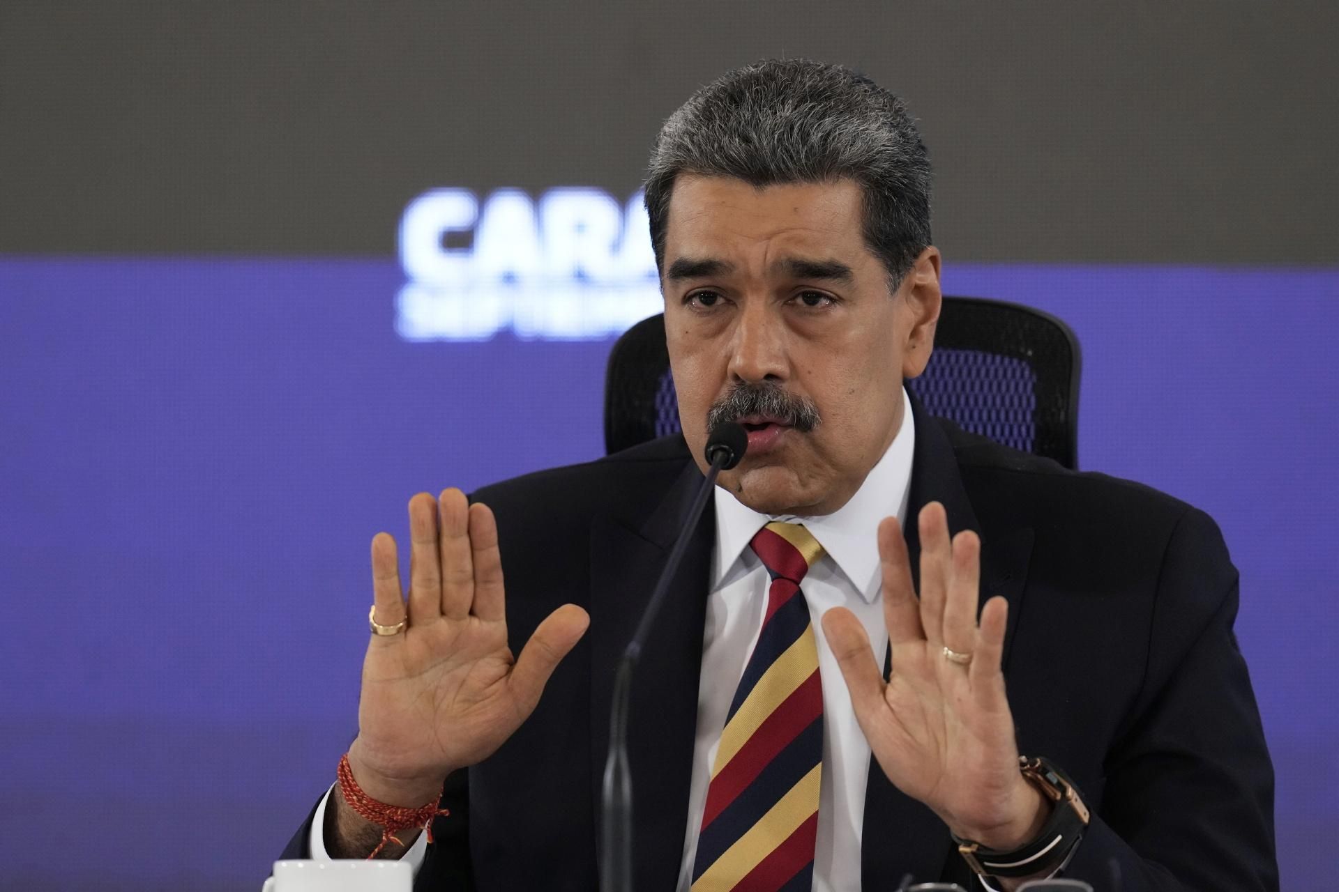 Trump Maduro