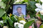 Makabryczna śmierć 18-latka. Jego grób tonie w kwiatach