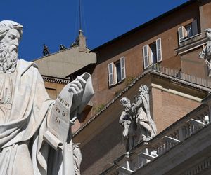 Przygotowania do konklawe 2025 w Kaplicy Sykstyńskiej