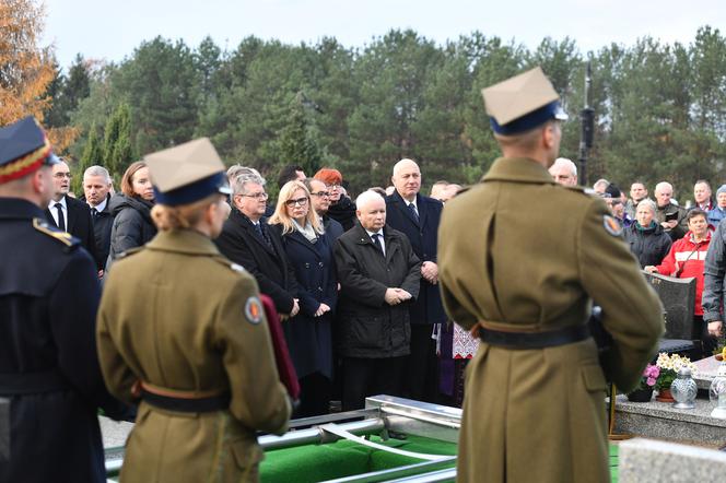 Pogrzeb posła Strzałkowskiego. Pojawił się Jarosław Kaczyński