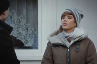 M jak miłość, odcinek 1863: Kama (Michalina Sosna), ksiądz Grzegorz (Paweł Janyst)