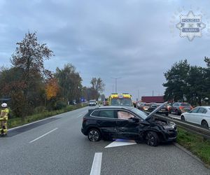 Wypadek na DK81 w powiecie pszczyńskim. Droga w kierunku na Wisłę jest zablokowana