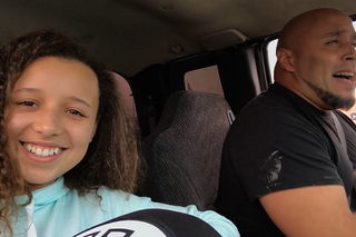 YouTube: najlepszy debiut należy do tej nastolatki i jej taty!