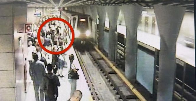 „Całe społeczeństwo doświadcza kryzysu”