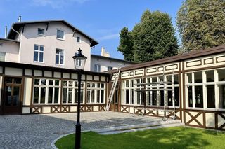 Cafe Halbe Alle przy Al. Zwycięstwa w Gdańsku - finał remontu