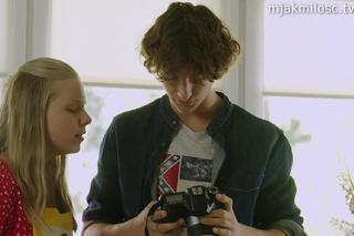 M jak miłość odc. 1776. Lenka (Olga Cybińska), jej chłopak Grzesiek (Borys Wiciński)