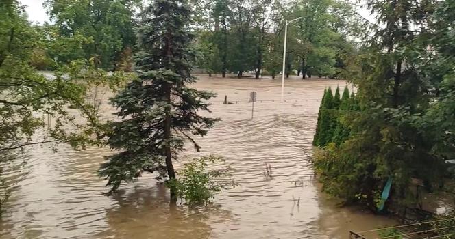 Śląskie miasta walczą z żywiołem, dochodzi do ewakuacji