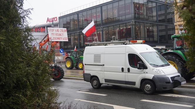 Protest rolników w Olsztynie 21 lutego. Co dzieje się w centrum?