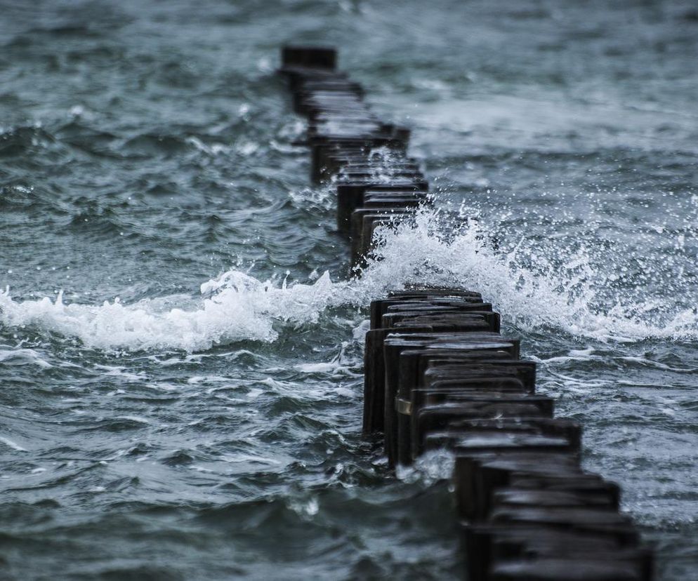 Zwłoki dryfowały w morzu. Czy to zaginiony mężczyzna?