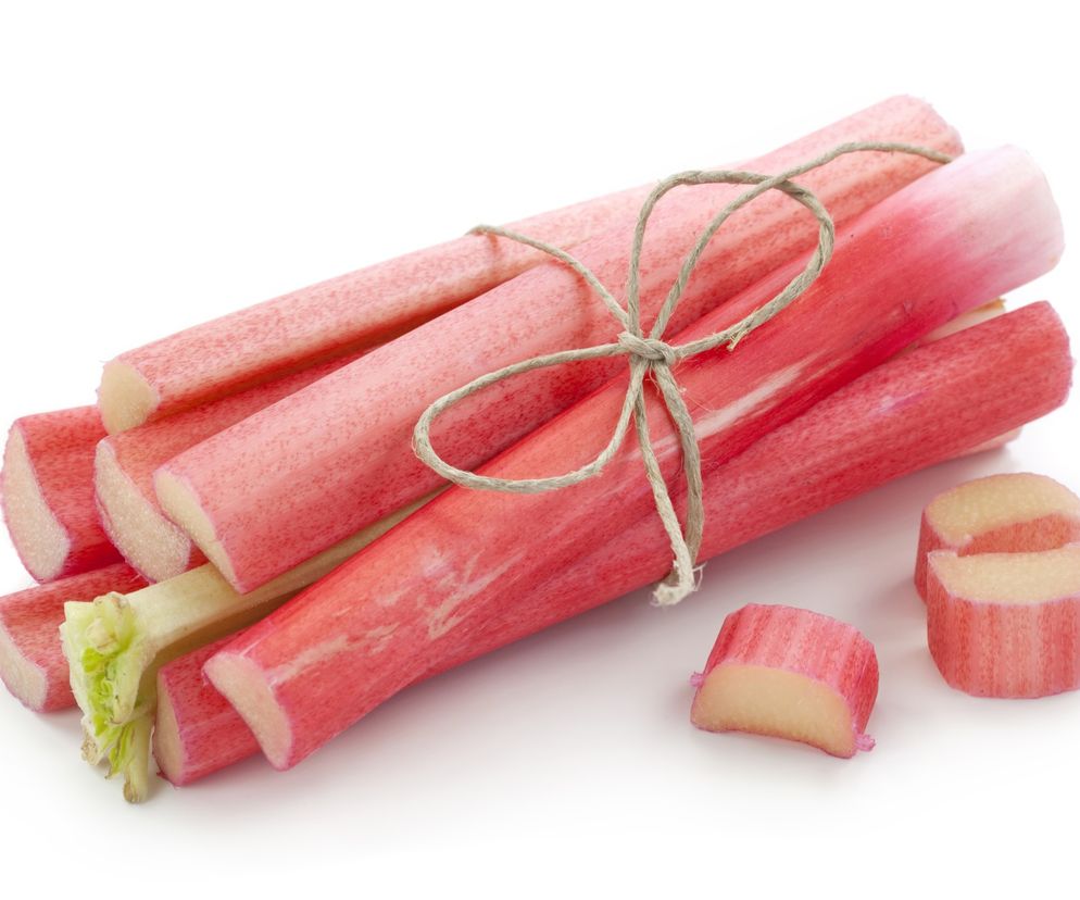 Rabarbar - owoc czy warzywo? Właściwości lecznicze rabarbaru