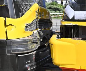  Zderzenie tramwajów w centrum Warszawy. 13 osób rannych, ruch tramwajowy wstrzymany