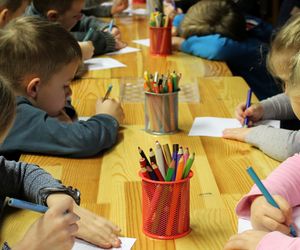 1 września to również pierwszy dzień w przedszkolach. Jakie emocje towarzyszą rodzicom najmłodszych dzieci?
