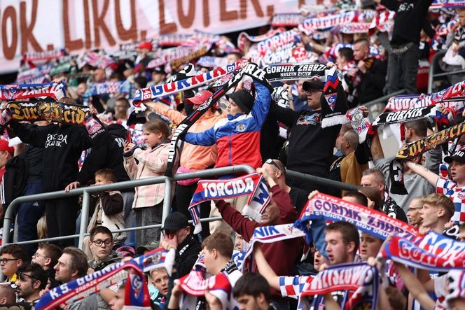 Lukas Podolski pozostaje w Górniku Zabrze na kolejny sezon ku radości kibiców