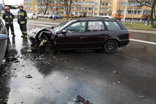 Zderzenie dwóch samochodów na skrzyżowaniu Brzozowej z Bielicką! [ZDJĘCIA]