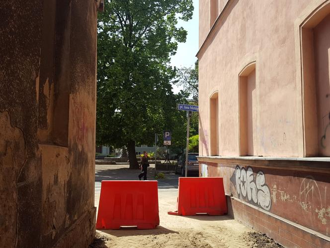 Duże zmiany na małej ulicy Wąskiej w Lesznie