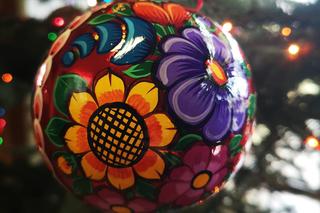 Malowane ozdoby choinkowe z Zalipia