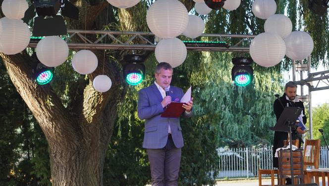 ZOBACZ ZDJĘCIA z wydarzenia "Narodowe Czytanie w Zbuczynie" w 2022 roku