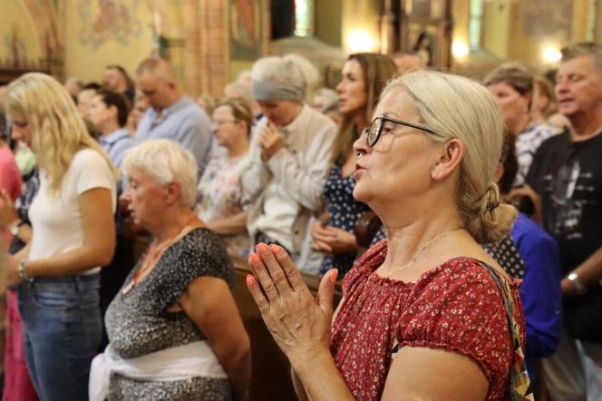 Tłumy pielgrzymów w Gietrzwałdzie. Trwa odpust i dożynki archidecezjalne. Zobacz zdjęcia