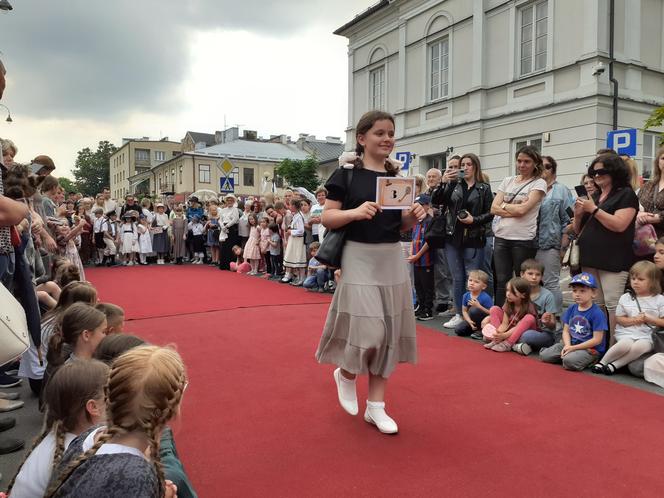 Siedlczanie mogli wsiąść w wehikuł czasu i zobaczyć ulicę Pułaskiego - Piękną sprzed stu lat