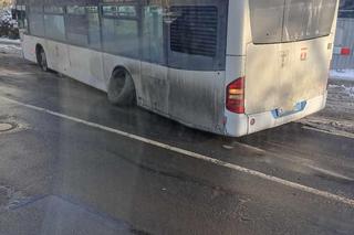 Seria stłuczek i awarii we Wrocławiu. Trudny dzień dla pasażerów MPK. Co będzie przy większych mrozach? 