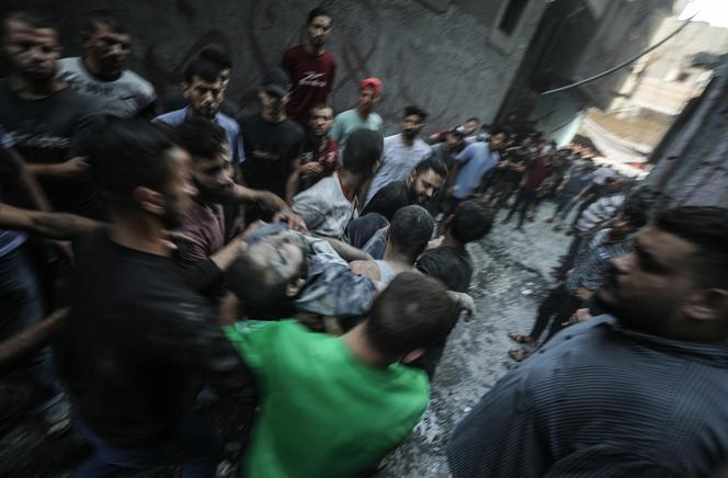 Rzeź w Izraelu. Hamas wciął dziecko z łona ciężarnej. "Chowaliśmy się pod stertą martwych ciał"