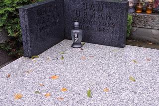 Tu zostanie pochowany Jerzy Urban? Tak wygląda grób jego rodziców