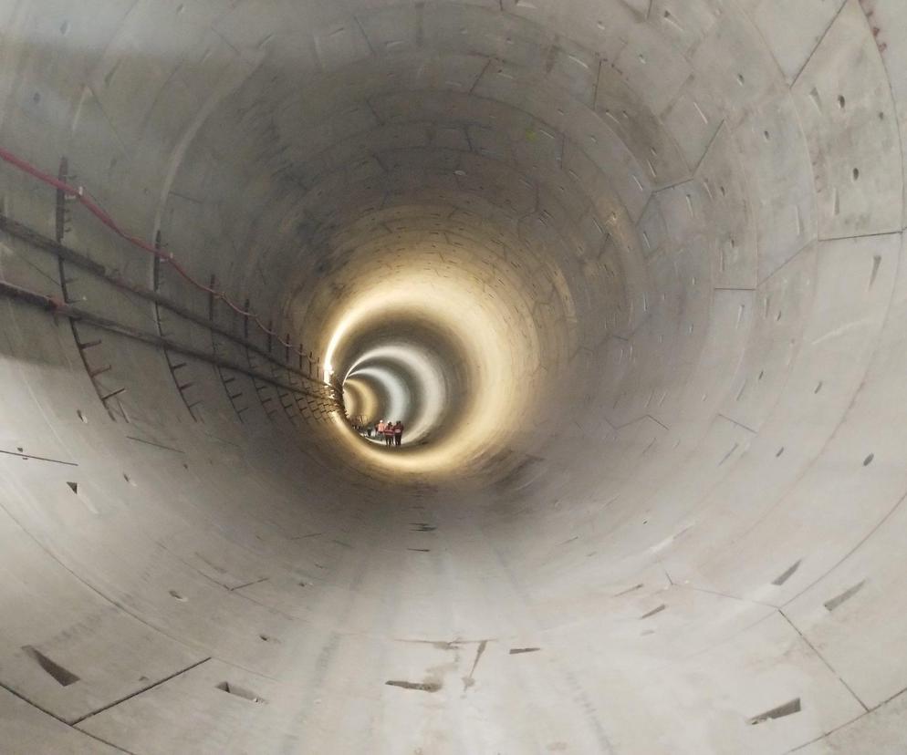 Trwa budowa tunelu średnicowego pod Łodzią