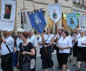 76. rocznica Cudu Lubelskiego. Procesja różańcowa w centrum Lublina