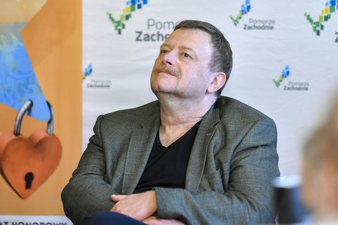 Olaf Lubaszenko jest nie do poznania. Tak się zmieniał przez lata