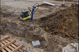 Budowa parkingu przy Ćwiczni w Lesznie