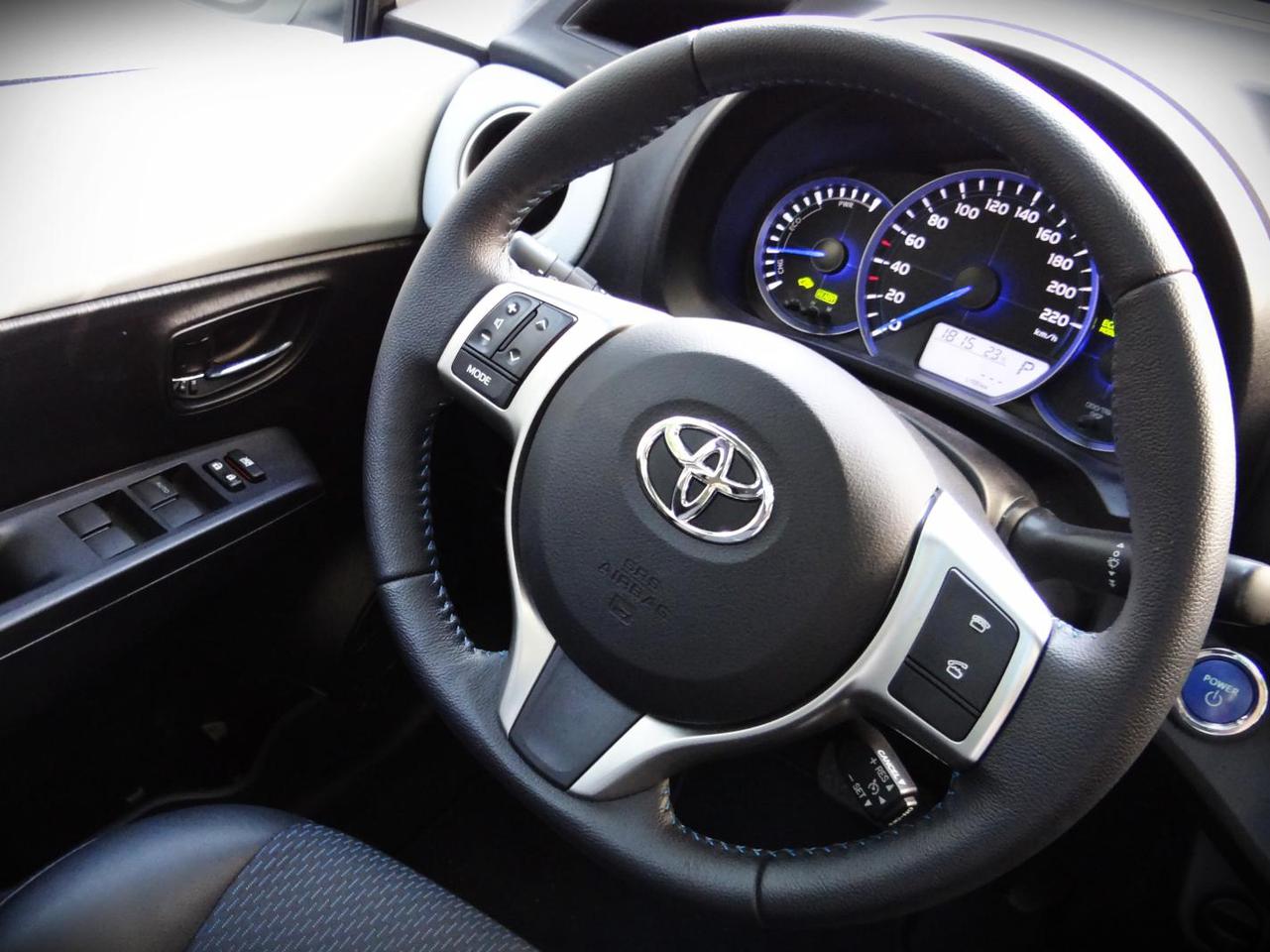 Toyota Yaris hybrid TEST, opinie, zdjęcia, wideo