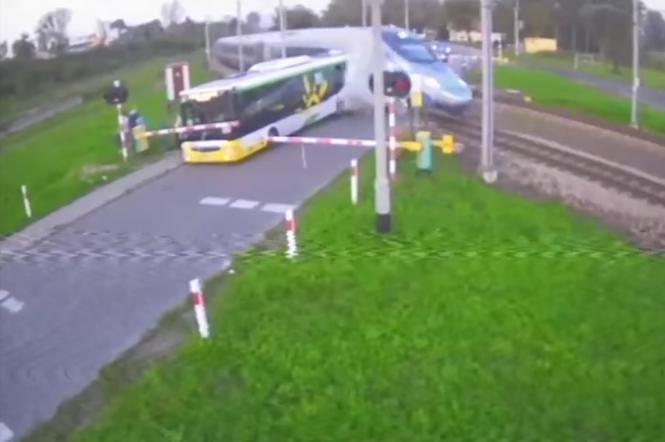 Zderzenie Pendolino z autobusem