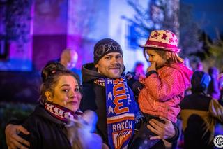 Raków Częstochowa Mistrzem Polski! Nocna feta w Częstochowie