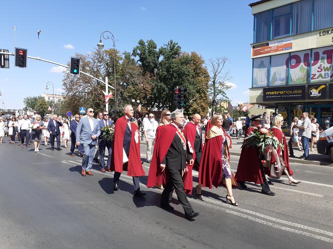 Odsłonięcie tablicy upamiętniającej 100-lecie Cudu nad Wisłą