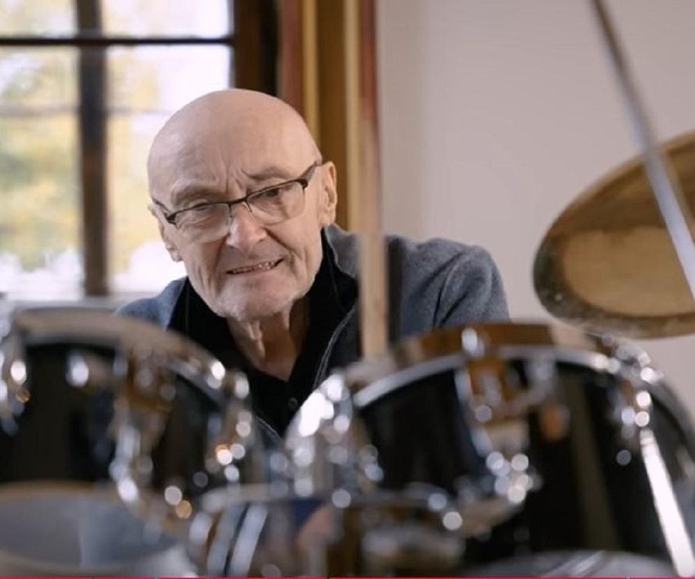 Phil Collins zasiadł za słynnym zestawem perkusyjnym pierwszy raz od ponad dekady. Wideo podbija sieć