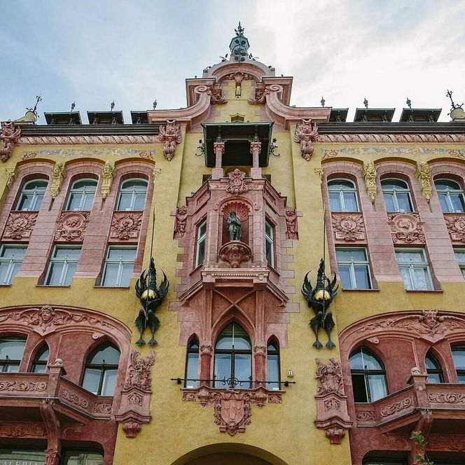 To najpiękniejsza kamienica w Łodzi według AI