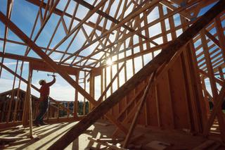 Jak uzyskać kredyt na budowę domu systemem gospodarczym?